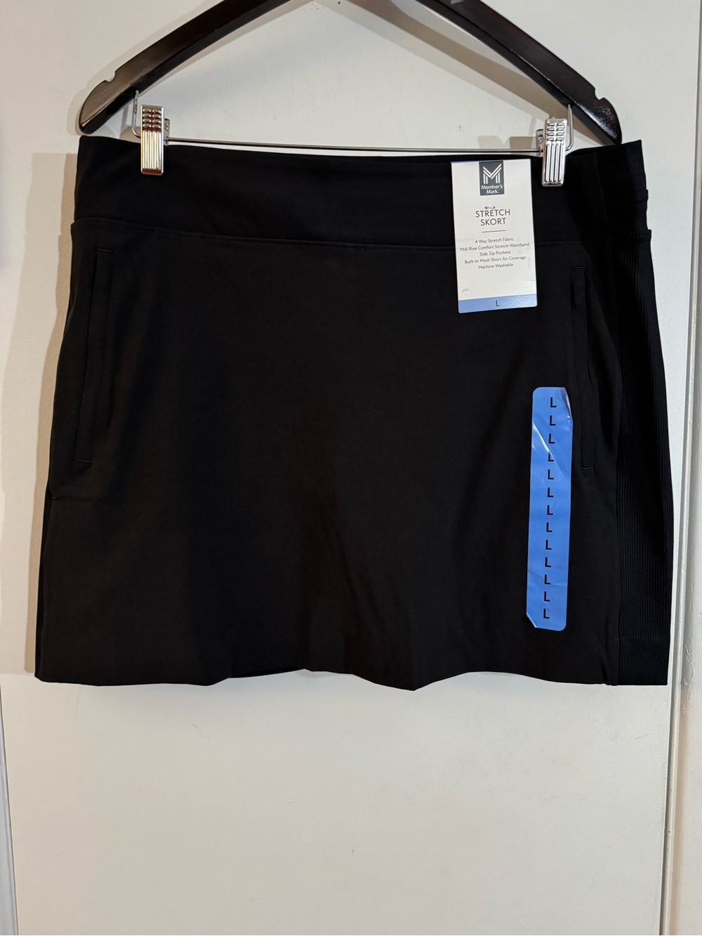 Member’s Mark Stretch Skort with Pockets and Stretch Waistband